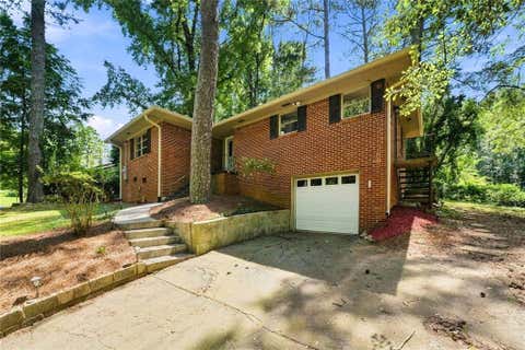 Homes For Sale - 128 Dickson Court<br/> Marietta, GA 30066