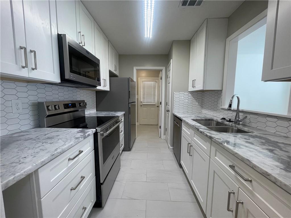 1039 Whitfield Court, Smyrna, Georgia image 7