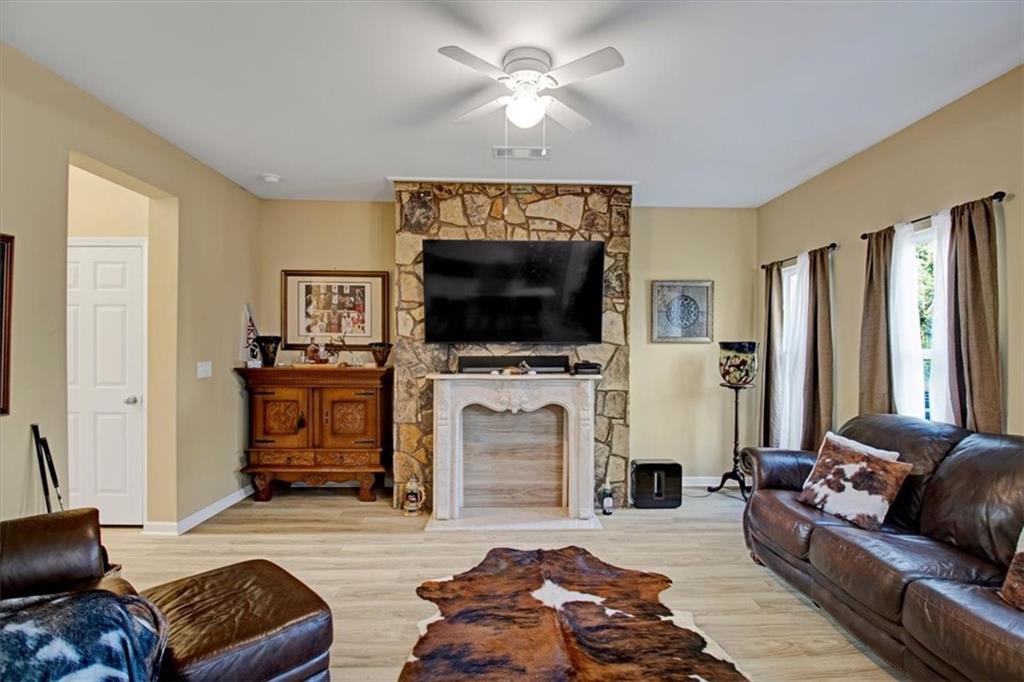 6860 Robinson Street, Lithonia, Georgia image 11