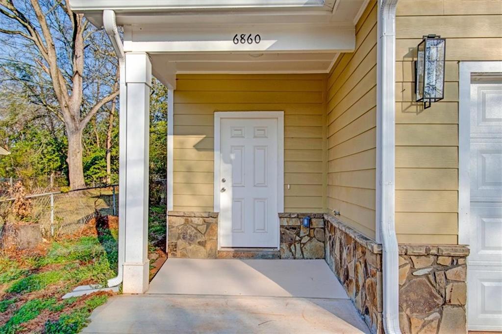 6860 Robinson Street, Lithonia, Georgia image 3