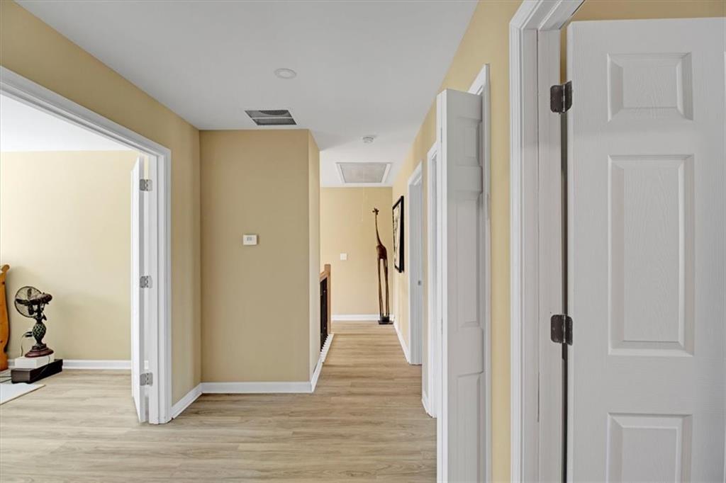 6860 Robinson Street, Lithonia, Georgia image 32