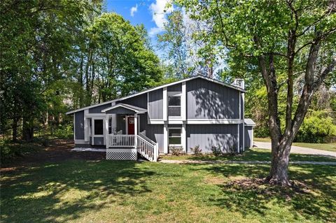 Photo of 2592 Twin Oaks Dr SW, Marietta, GA 30064 (MLS # 7753967)