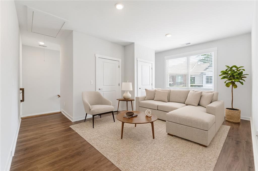 Whisper Woods at Majors - Residential