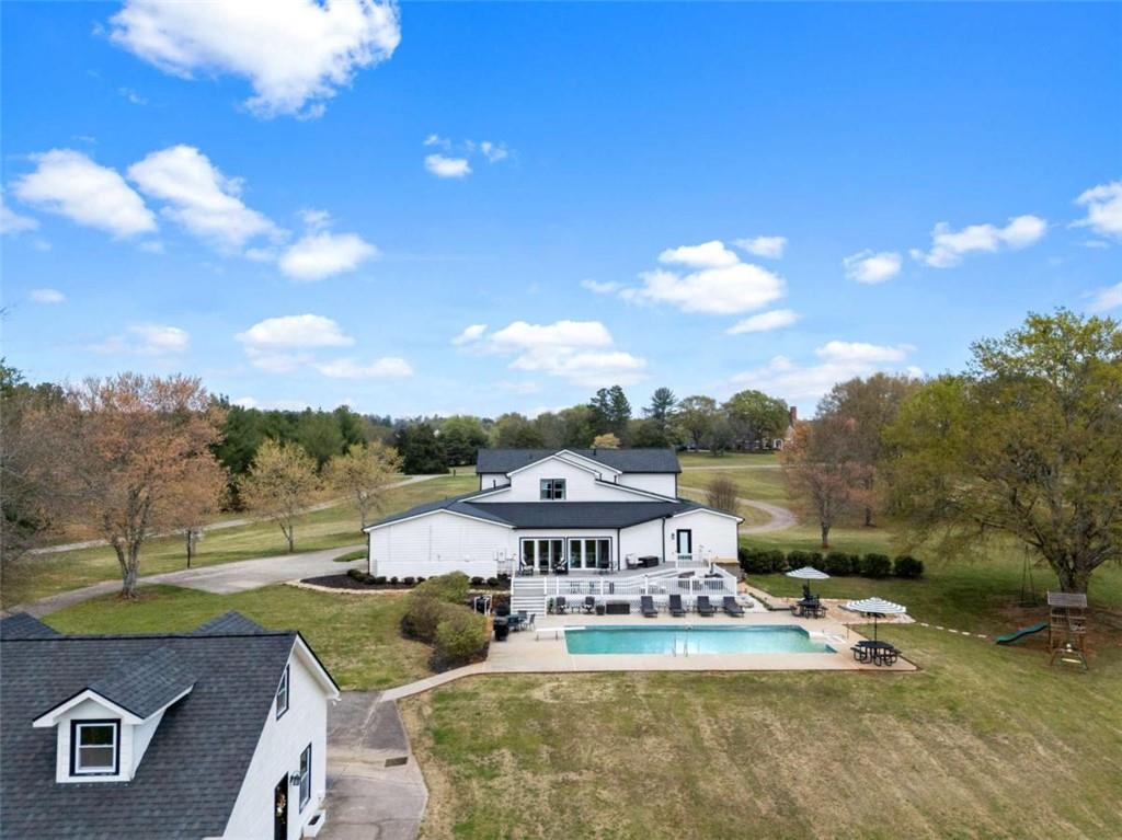 39 Shoals Ferry Road