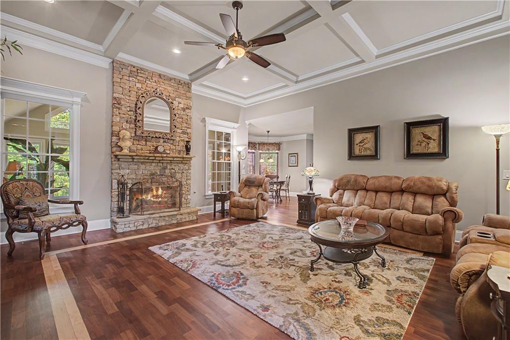 3180 Mulberry Oaks Court