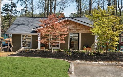6337 Lakeview Drive Buford GA 30518