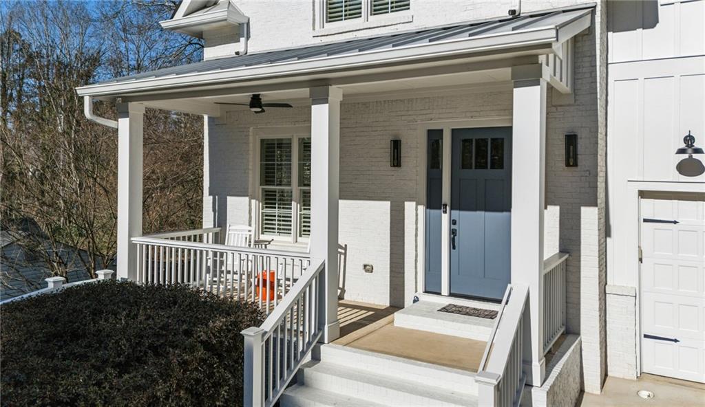 1062 Country Lane NE