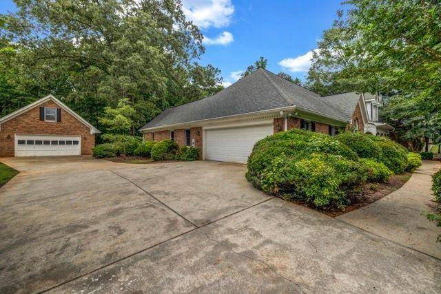 362 Clyde Court