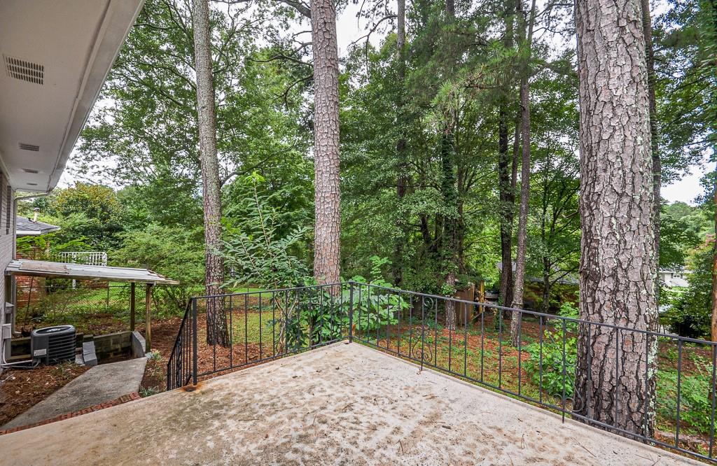 1705 Atherton Drive, Decatur, Georgia image 39