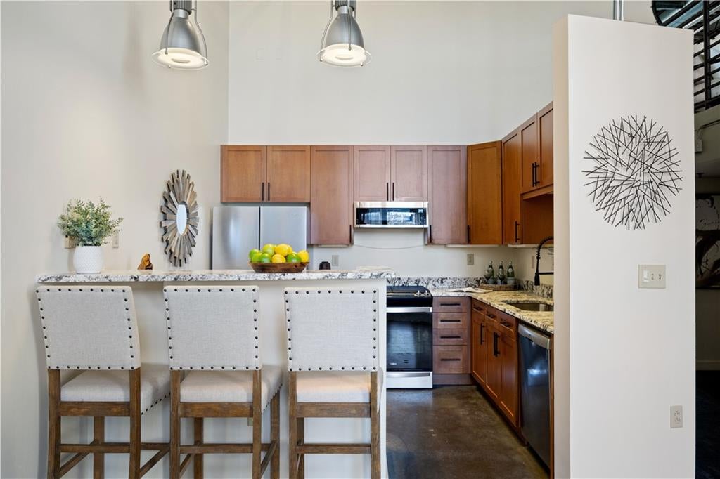 572 Edgewood Avenue NE 301