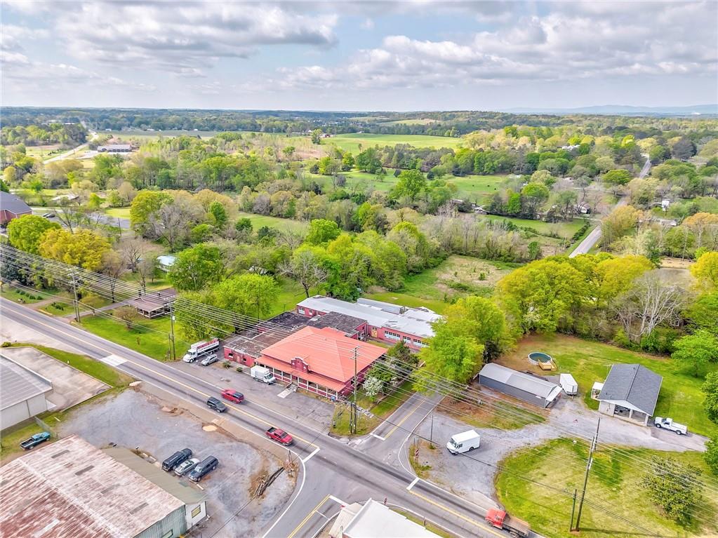 285 Highway 225