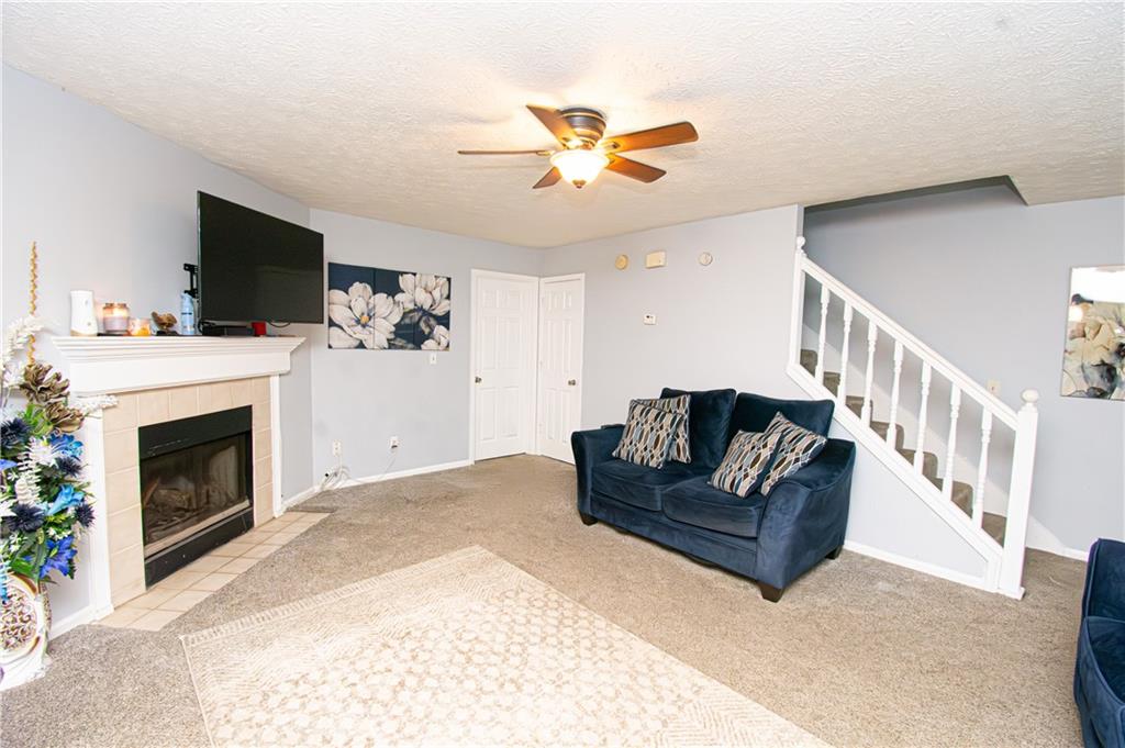 6847 S Lakewood Terrace