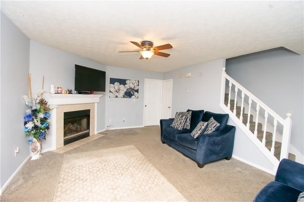 6847 S Lakewood Terrace