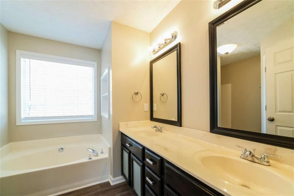 Summerfield at Burnt Hickory - Residential