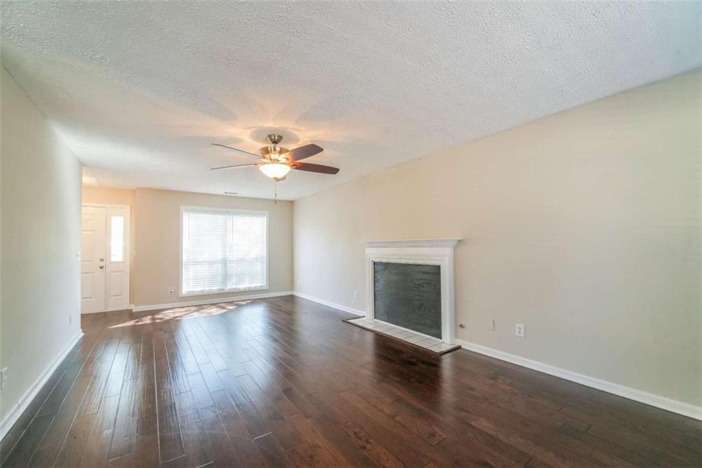 Summerfield at Burnt Hickory - Residential