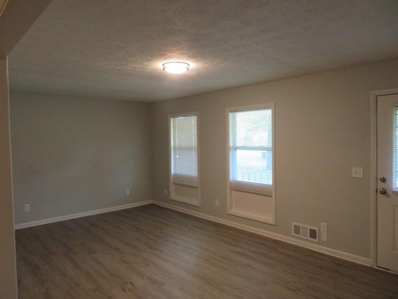 5512 Arrowhead Drive