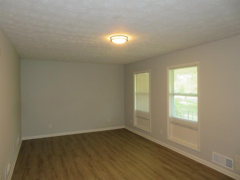 5512 Arrowhead Drive