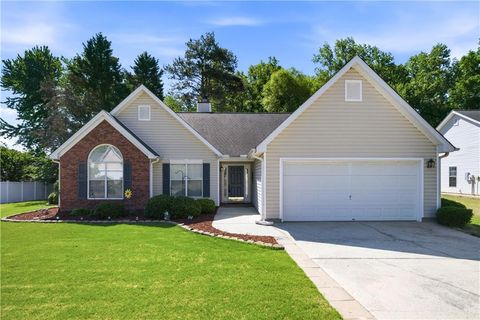 Homes For Sale - 3289 Hampton Trace Court<br/> Buford, GA 30519