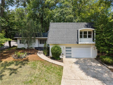 Photo of 700 Cedar Knoll Drive, Roswell, GA 30076 (MLS # 7801145)