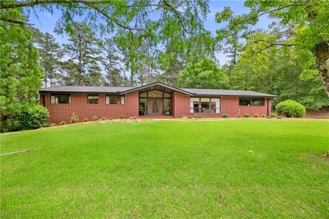 334 Luther Bailey Drive Senoia GA 30276
