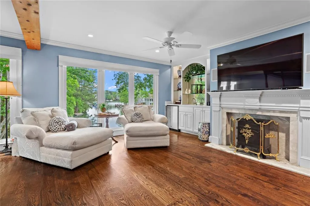 Alpharetta, Georgia 30005, United States, 3 Bedrooms Bedrooms, ,4 BathroomsBathrooms,Residential,Pending,118433