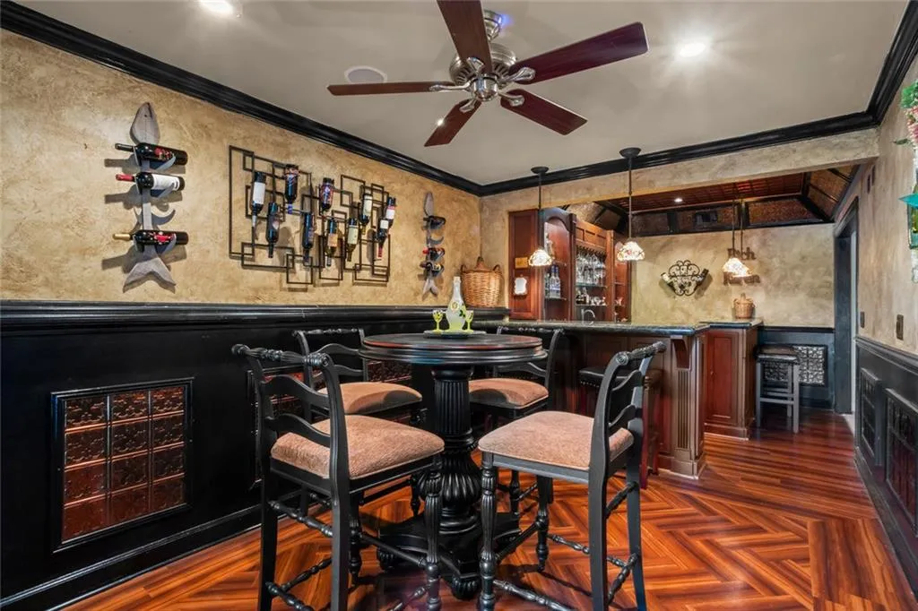 Alpharetta, Georgia 30005, United States, 3 Bedrooms Bedrooms, ,4 BathroomsBathrooms,Residential,Pending,118433