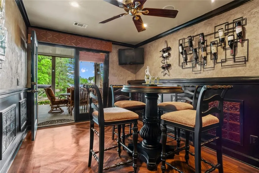 Alpharetta, Georgia 30005, United States, 3 Bedrooms Bedrooms, ,4 BathroomsBathrooms,Residential,Pending,118433