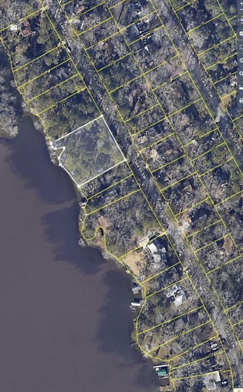 8800 Lake Drive Snellville GA 30039