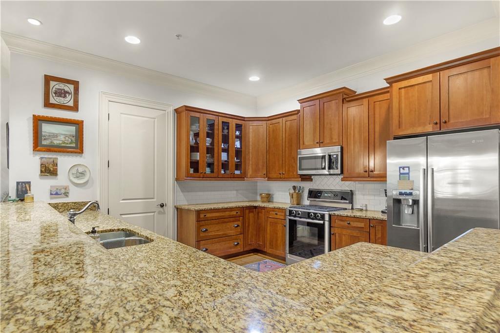 Washington Avenue Commons - Residential
