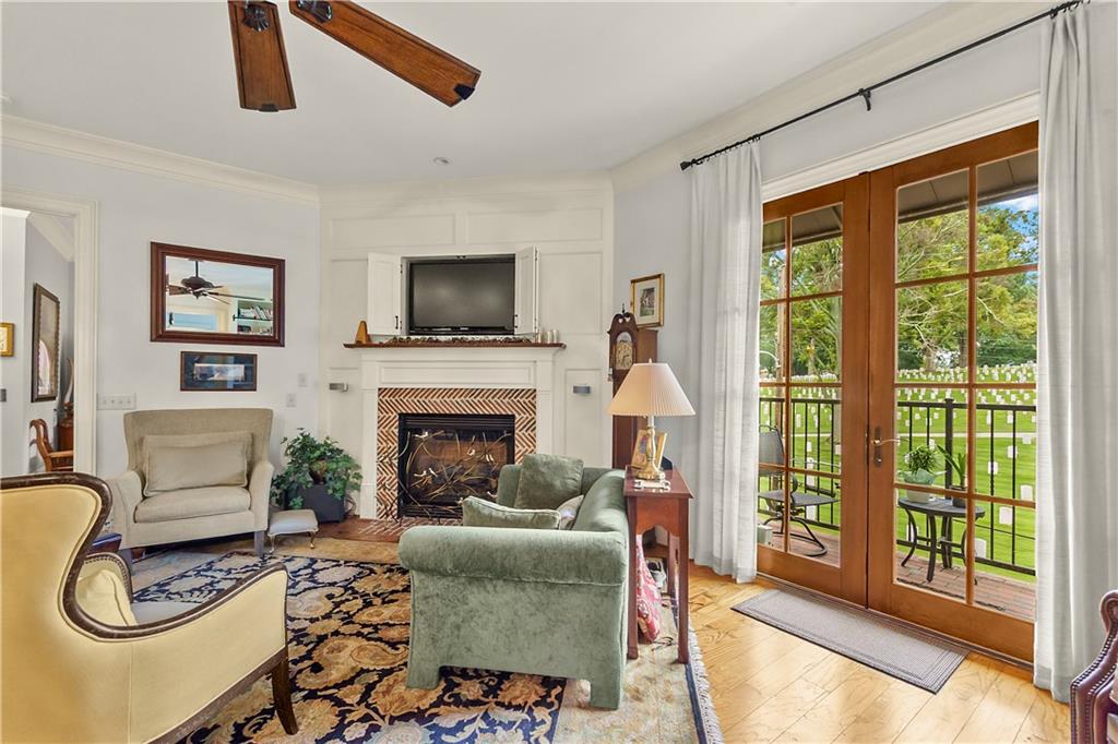 Washington Avenue Commons - Residential