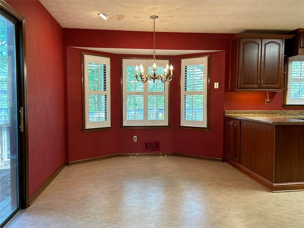 4152 Scenic Mountain Drive, Snellville, Georgia image 14