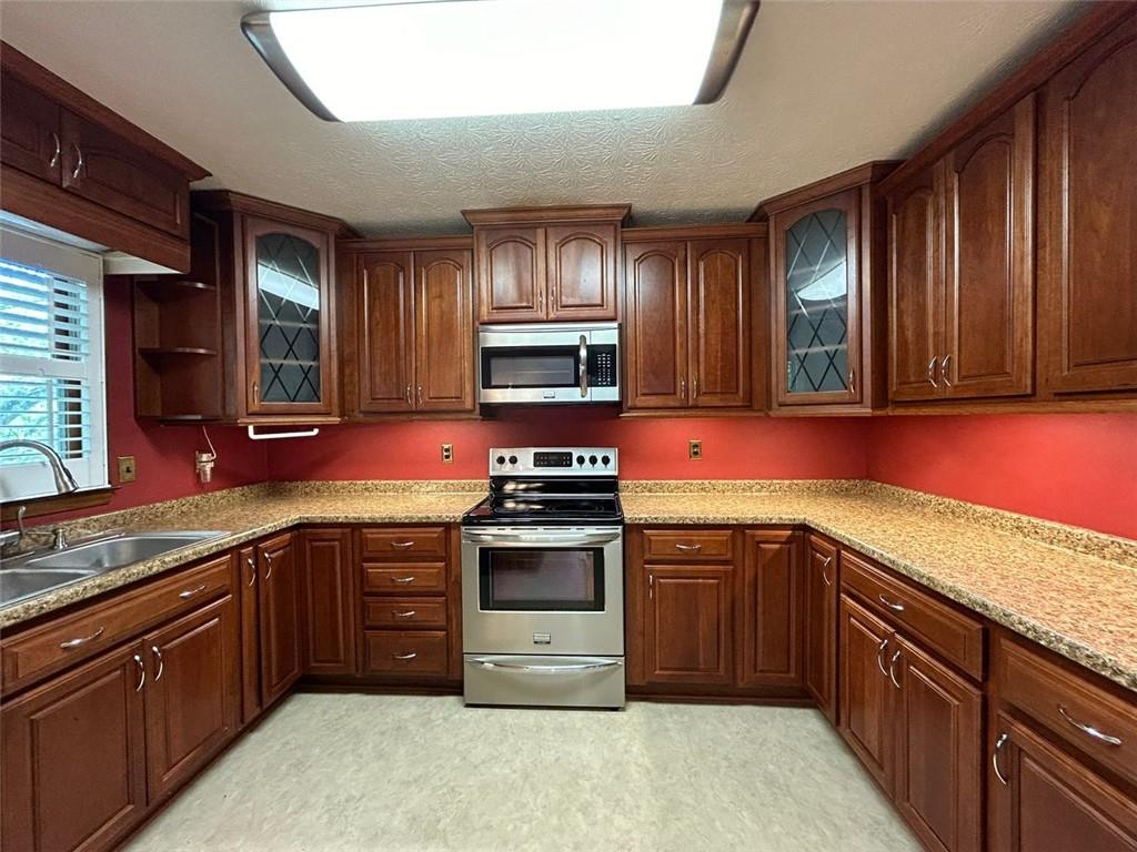 4152 Scenic Mountain Drive, Snellville, Georgia image 8