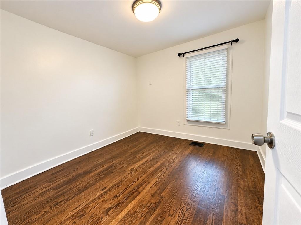 141 Walnut Street SW