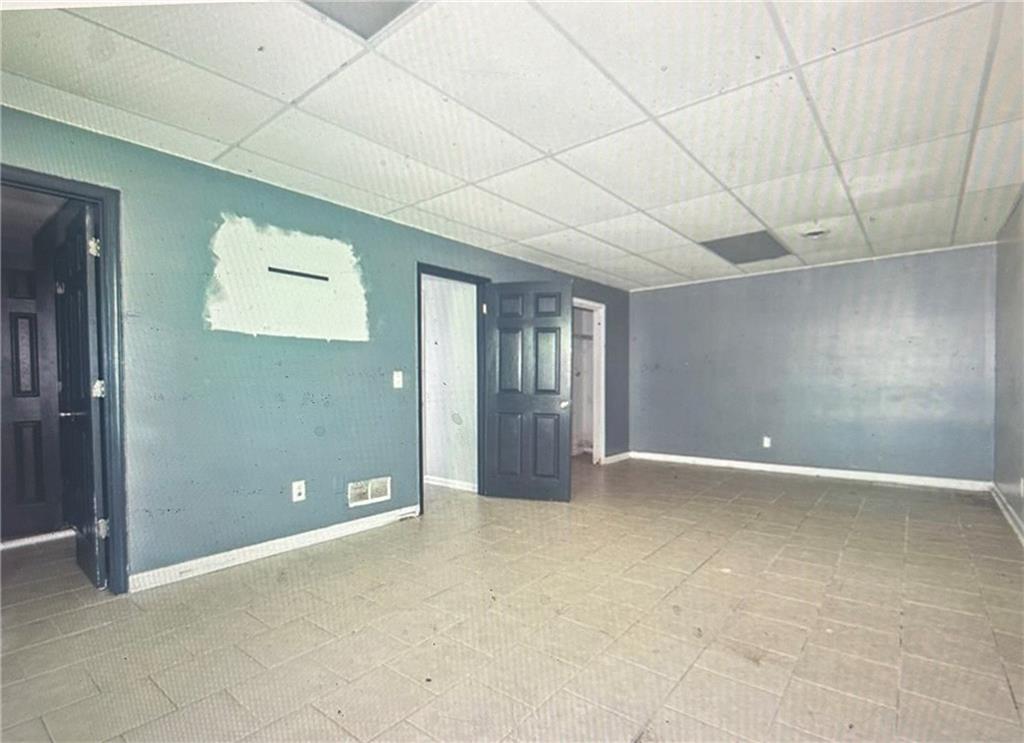 6851 Alexander Parkway