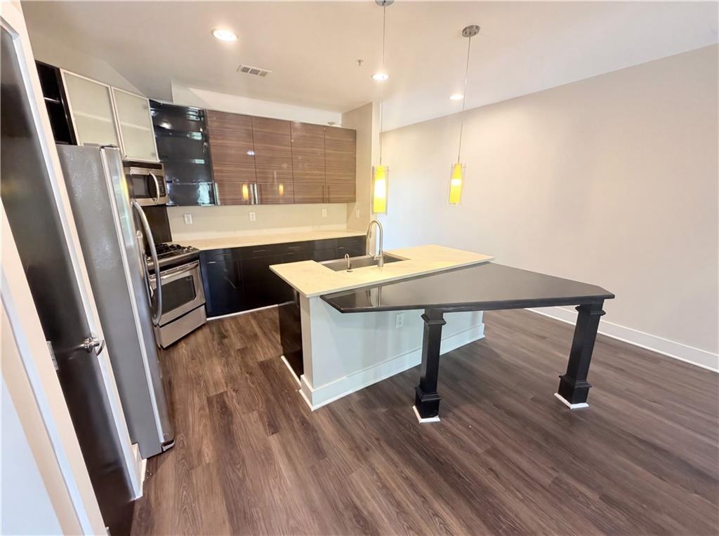 2030 Main Street NW 203