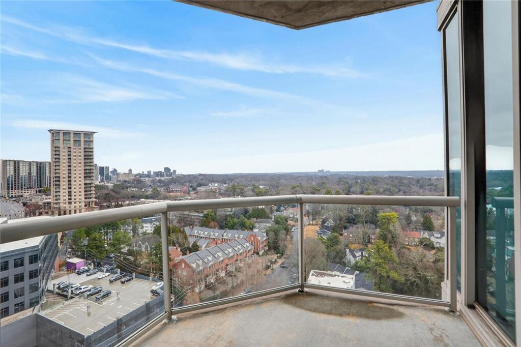 2795 Peachtree Road NE 1509