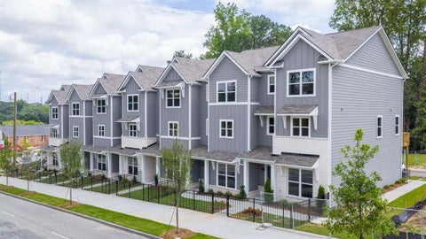 Townhouse For Sale - 1331 Lakota Place<br/> Atlanta, GA 30315