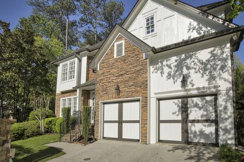 Photo of 2635 Brookline Circle NE, Brookhaven, GA 30319 (MLS # 7772806)