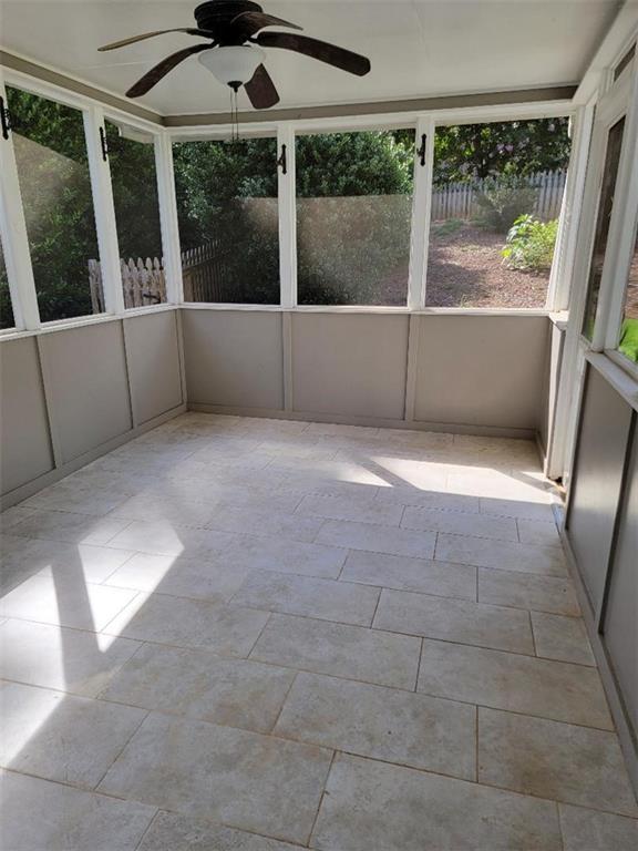 Autumn Lake - Residential Lease