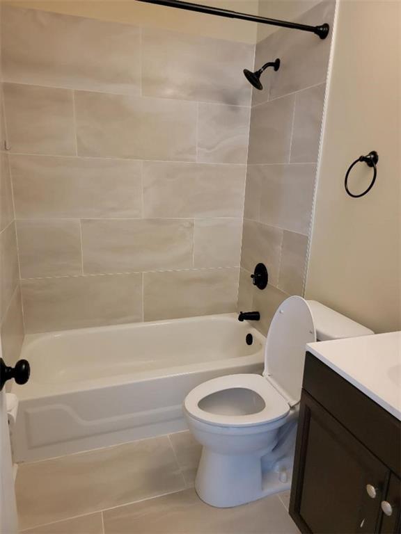 Autumn Lake - Residential Lease