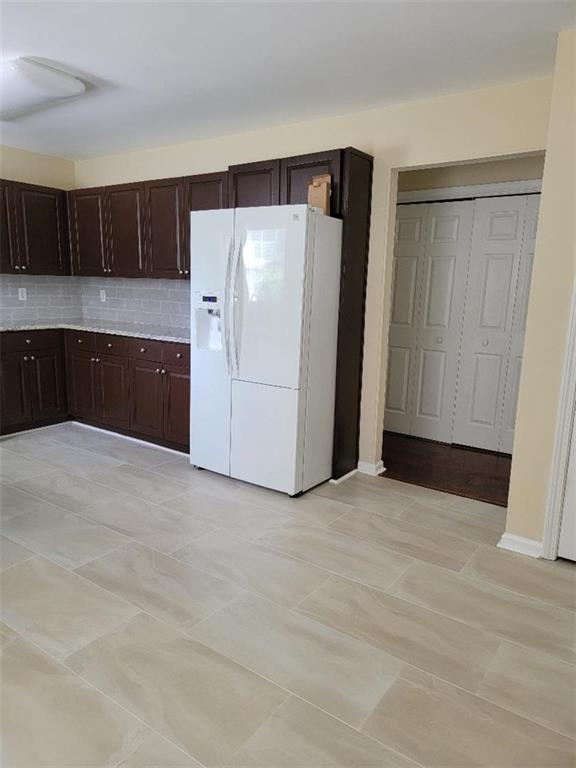 Autumn Lake - Residential Lease