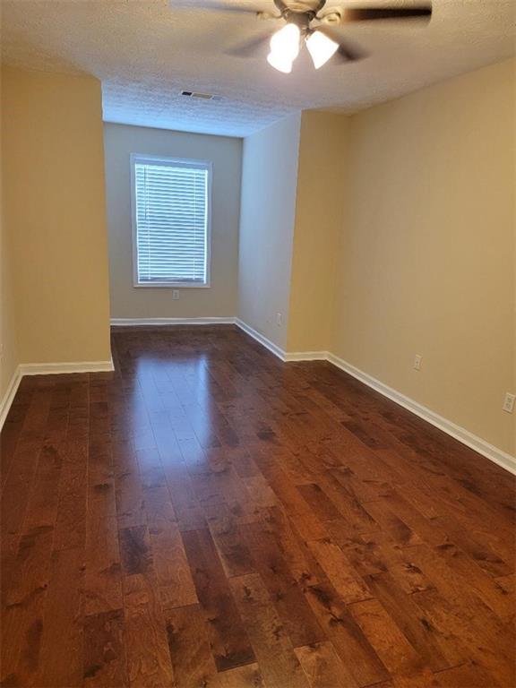 Autumn Lake - Residential Lease