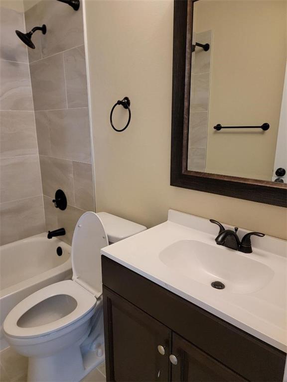 Autumn Lake - Residential Lease