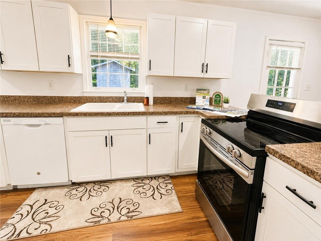 886 Oakhill Court