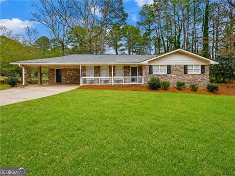 Homes For Sale - 886 Oakhill Court<br/> Stone Mountain, GA 30087