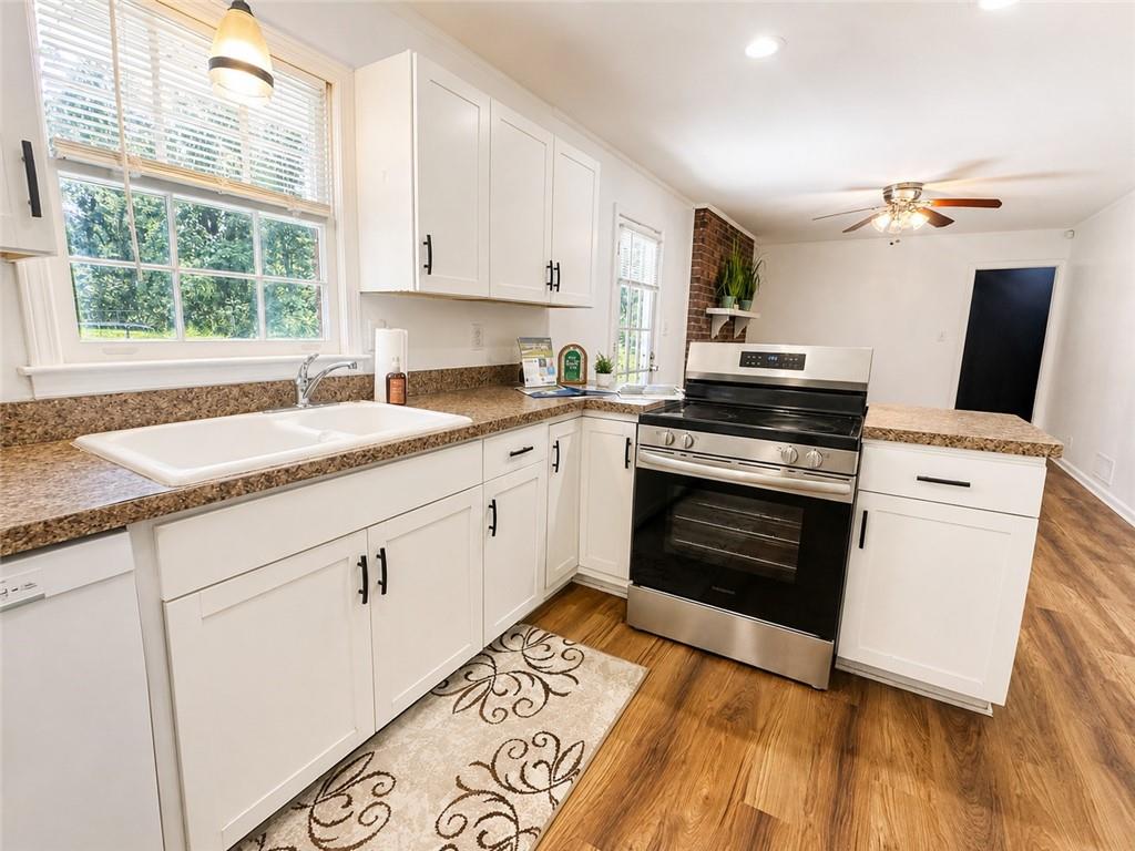 886 Oakhill Court