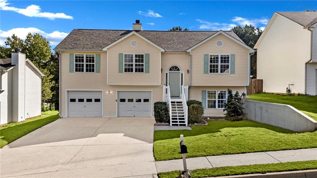 Spacious 4-Bed, 3-Bath with In-Law Suite – Move-In Ready & Priced to Sell!
This large 1,695 sq. ft. home is priced to SELL and offers the perfect blend of space, comfort, and versatility. The main level features an open living room with a cozy fireplace, a bright kitchen, a dining area, a master suite, two guest bedrooms, and two full baths. Downstairs, the private in-law suite includes its own living area, bedroom, bath, and partial kitchen—ideal for guests, extended family, or house-hacking! Fresh paint throughout makes this home completely move-in ready. Enjoy the outdoor deck, fenced backyard, and convenient location near schools, shopping, and dining.