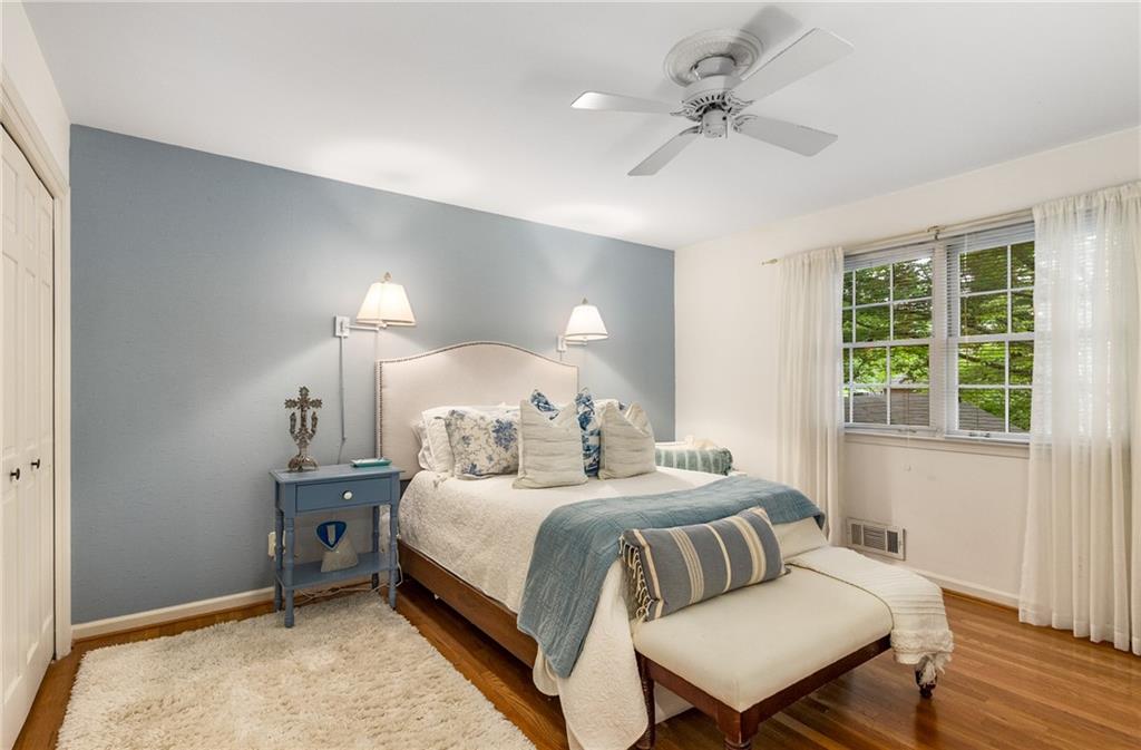 4716 N Springs Court, Atlanta, Georgia image 18