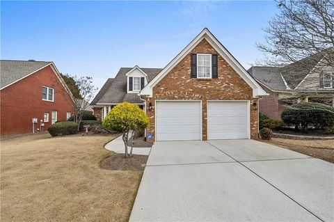 Homes For Sale - 730 Windsor Place Circle<br/> Grayson, GA 30017