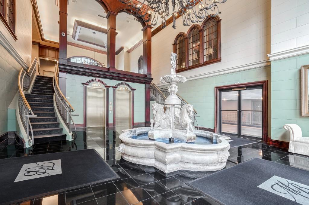 3334 Peachtree Road NE 101